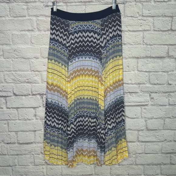 Ted Baker London Denese Chevron Print Pleated Skirt - Picture 5 of 13